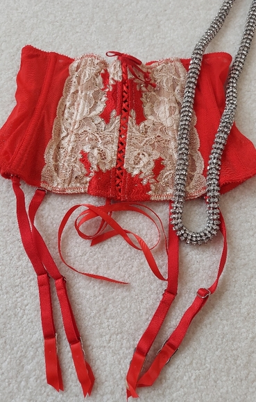 Victorias Secret valentine red corset garter belt - Picture 5 of 12